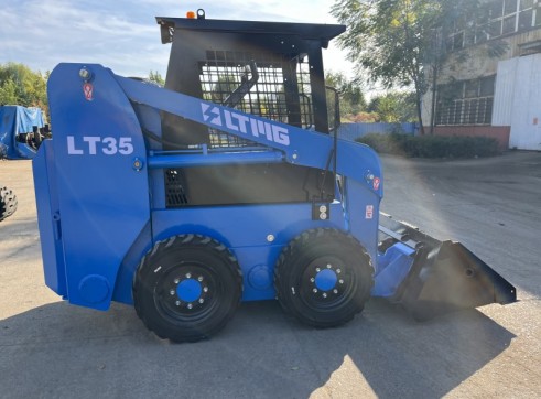 2.6T Wheeled Skid Steer 4