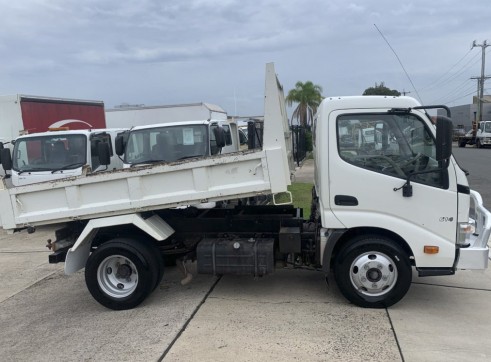 2T Hino Tipper 4