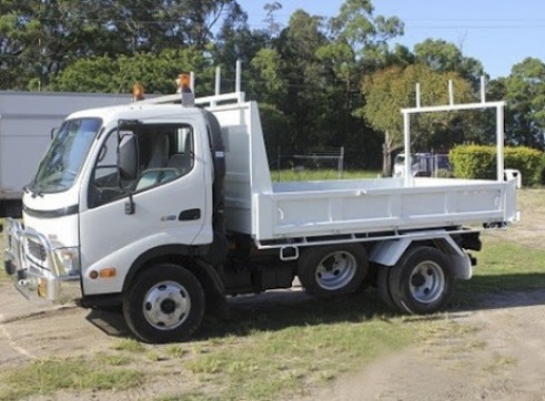 2T Hino Tipper 5