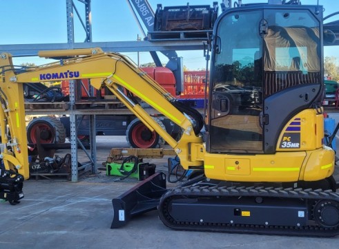 3-3.5 Ton Excavator 1