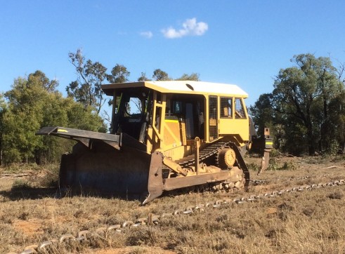 3 x Caterpillar D8T Dozers 2