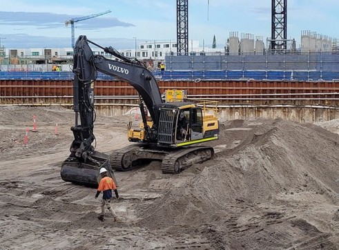 25t - 30t Excavators 3