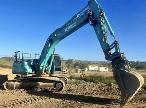 30T Kobelco Trimble GPS