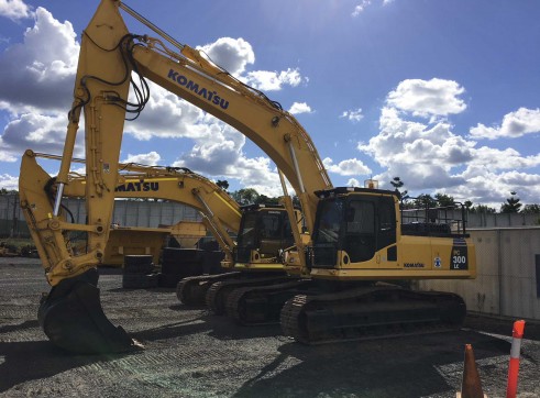 30T Komatsu Excavator 1