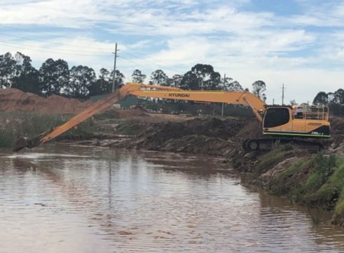 30T LONGREACH EXCAVATOR 3