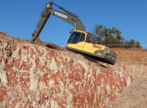 30T Volvo EC290CL Excavator