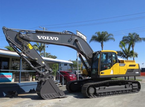 30T VOLVO ECR300DL Excavator 1