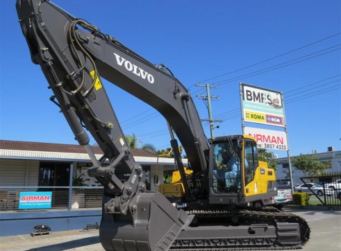 30T VOLVO ECR300DL Excavator 3