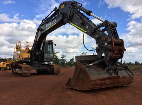 33t Volvo Excavator 2