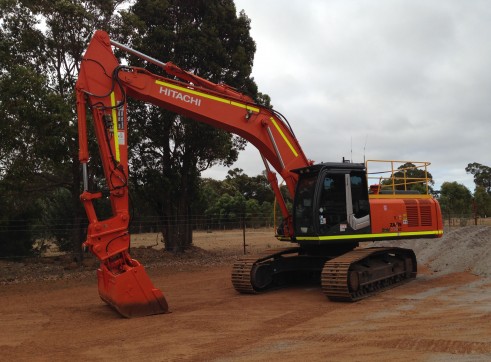 34T Excavator 1