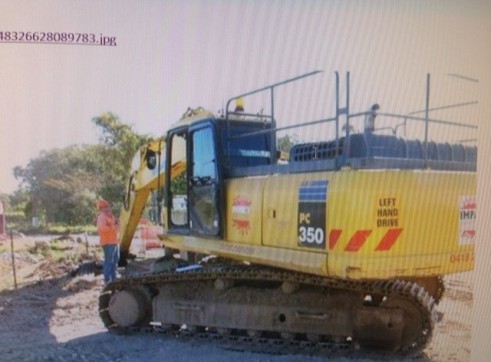 35T Komatsu Excavator 1