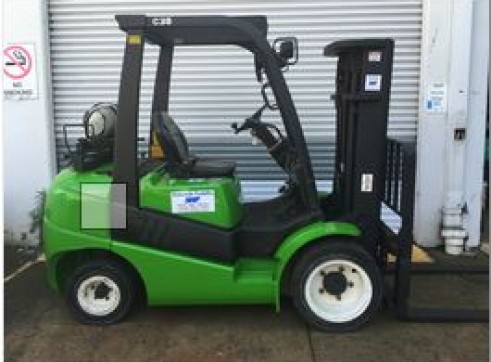 3T  Clark FG30 Forklift 1