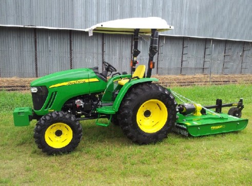 40 HP Tractor 4WD John Deere and Slasher