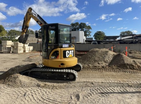 4T Cat Excavator 5