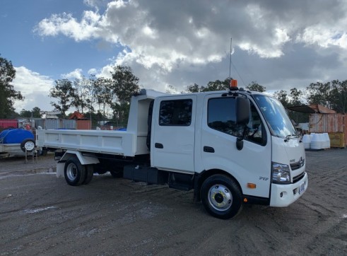 Crew Cab Tipper Truck 2