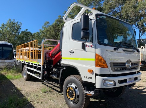 4x4 Crane Truck 3