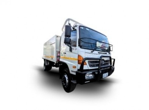 4x4 Service Truck