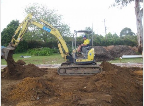 5 Tonne Excavator  1