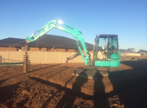 5.5t kobelco for hire 3