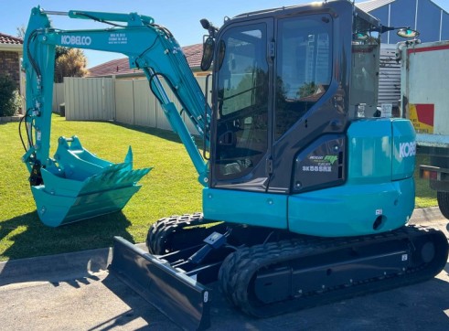 5.5T Kobelco Excavator