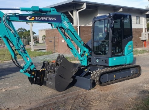 5.5tn Excavator 2