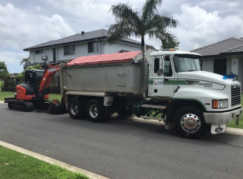 5t digger/tipper combo 1