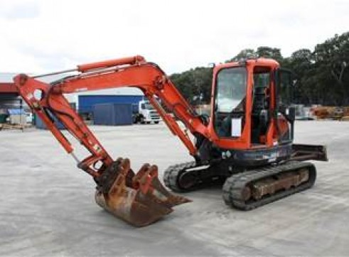 5T EXCAVATOR 2