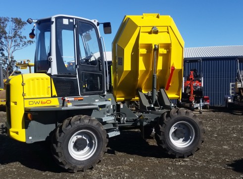 6 tonne Dumper with aircon cab and swivel bin