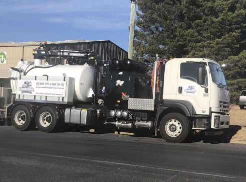 6000L Hydro Vac Truck  2