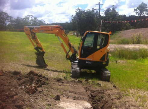 6T Hyundai R-60CR Excavator 1