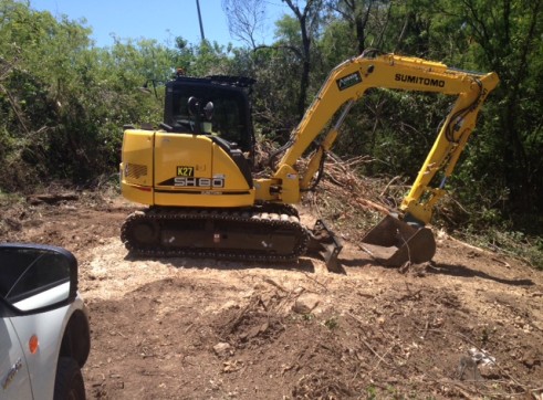 8 Tonne excavator 1