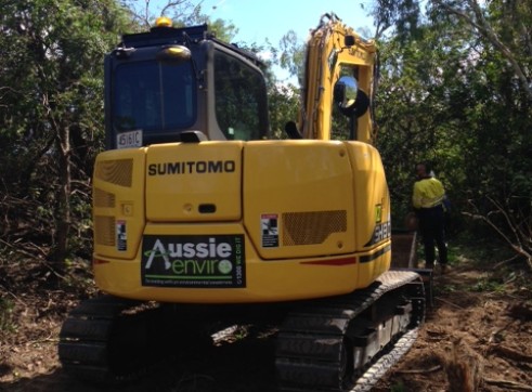 8 Tonne excavator 2