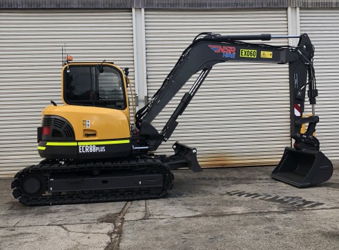 8.5T 2018 Volvo ECR88 Plus with rubber tracks