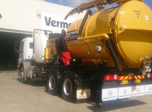 8000L Vacuum Excavation Trucks for Hire