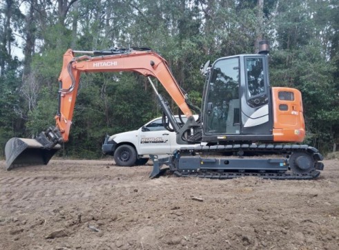 8.5T Hitachi ZX85 Excavator 1