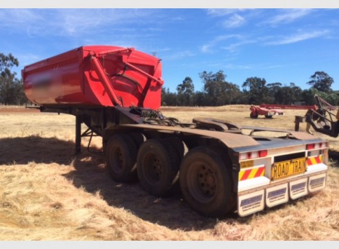 A Trailer Side Tipper 1