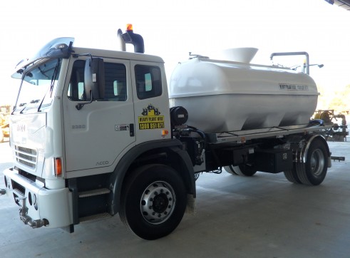 Acco 2350 9,000Lt 4x2 Water Truck