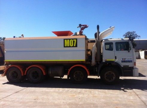 Acco Water Truck 18,500L 