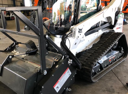 Bobcat T870 Posi-Track 4