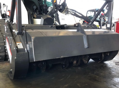 Bobcat T870 Posi-Track 5