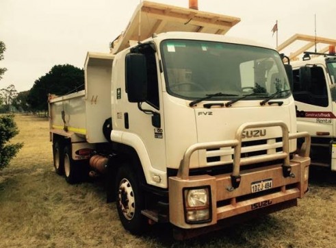BOBCAT/TIPPER SERVICES 2