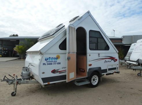 Caravan Accommodation 1-2 Person - Cruiser Camper