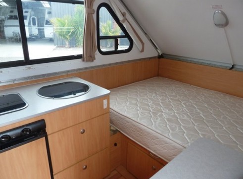 Caravan Accommodation 1-2 Person - Cruiseliner Camper 4