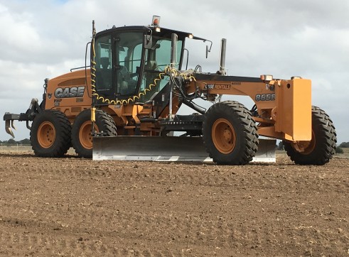 CASE 865B Motor Grader 1