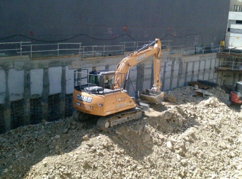 CASE CX130C 13t Excavator  1