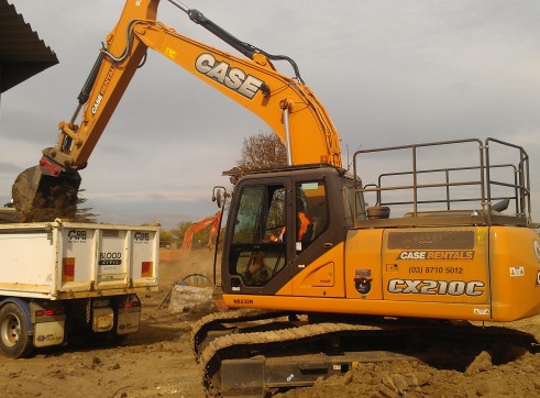 CASE CX210C 21t Excavator  3