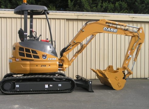 CASE CX36B Excavator (3.6T) 1