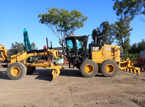 Cat 12m Grader - gps available