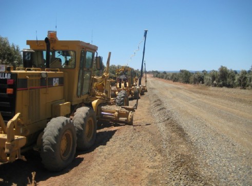 CAT 140 H Grader with TopCon GPS 1