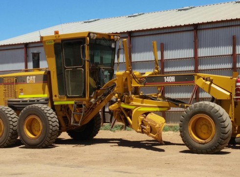 Cat 140H Grader  1